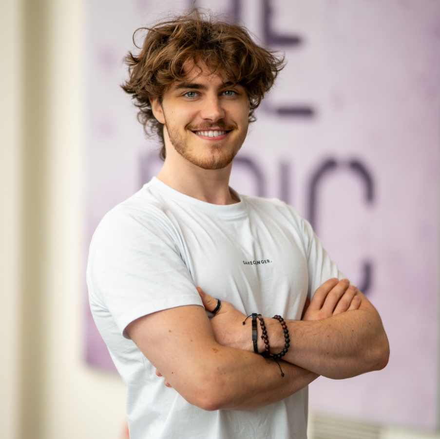 Pascal Front-end developer