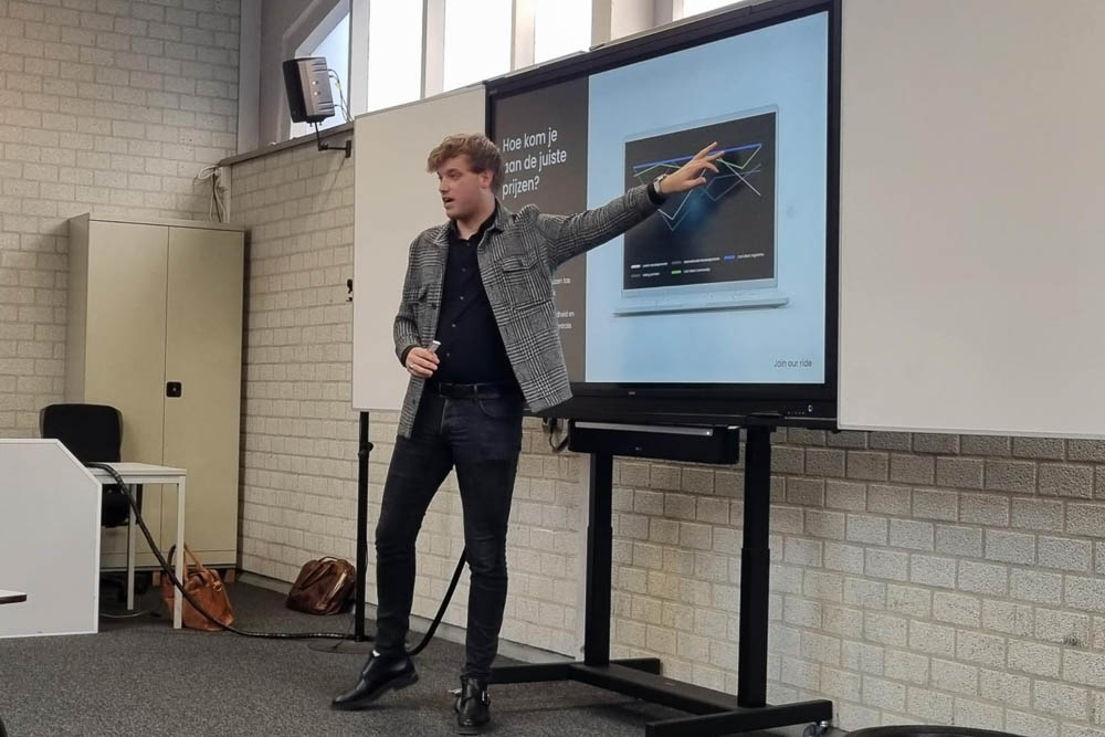 IVA CarCollect gastcollege door Lev